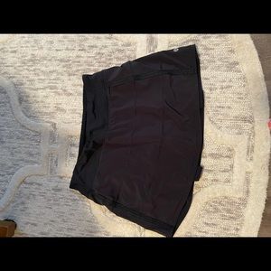 Lightly worn lululemon skirt